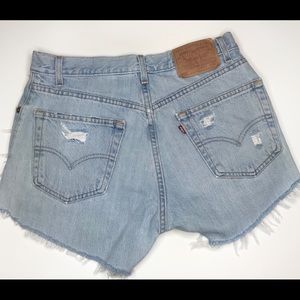 50% off 🍋🍋High Waisted Levis Distress 505 Shorts